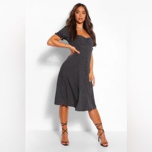 Boohoo - PolkaDot Rouche Button Midi Skater Dress